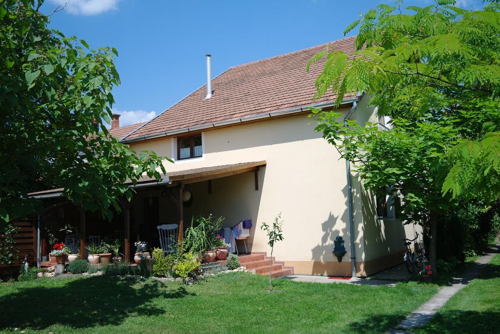 Nóra Apartman Gyula Zewnętrze zdjęcie