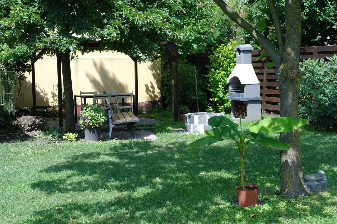 Nóra Apartman Gyula Zewnętrze zdjęcie